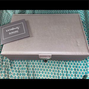 Ulta Beauty Be Beautiful 40 Piece Collection Bag